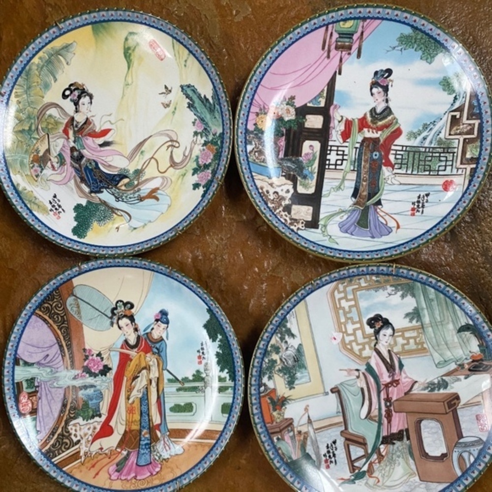 Zhao Huimin’s Porcelain  Beauties Of The Red Mansion Plates Set of 4